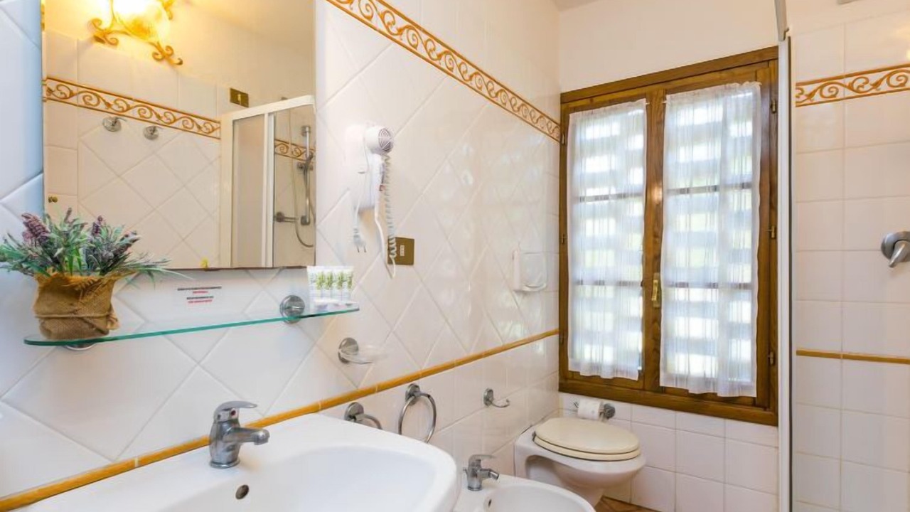 Photo of Bathroom in Capraia e Limite