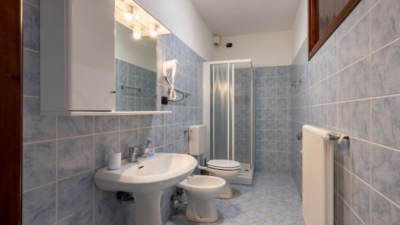 Photo of Bathroom in Sarre