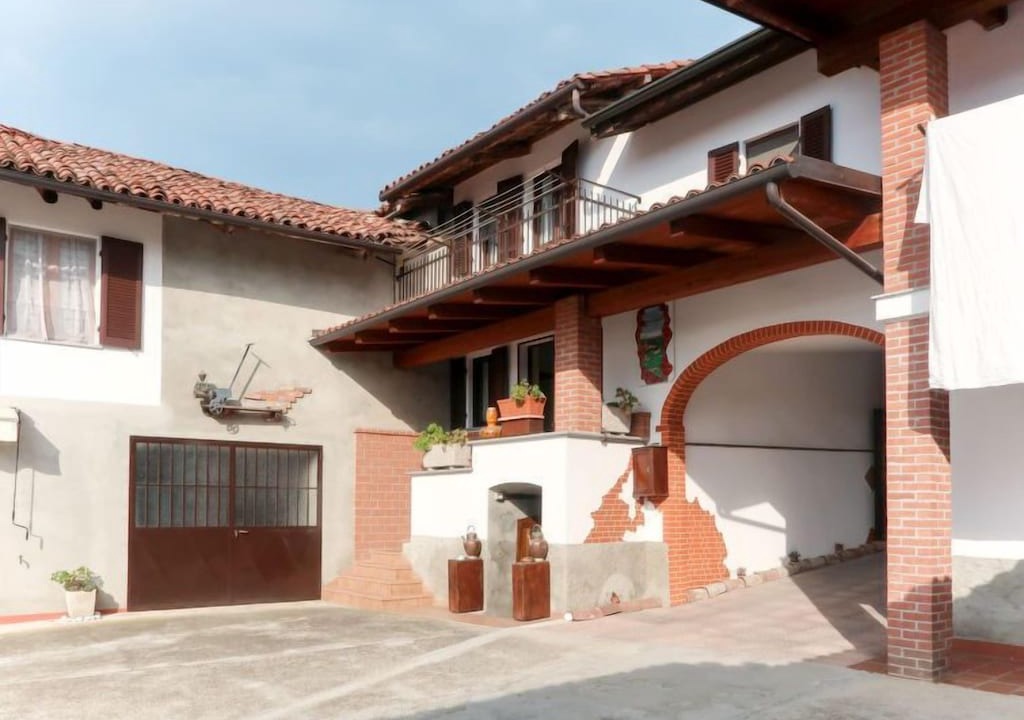 Photo of Buildings in Camerano Casasco