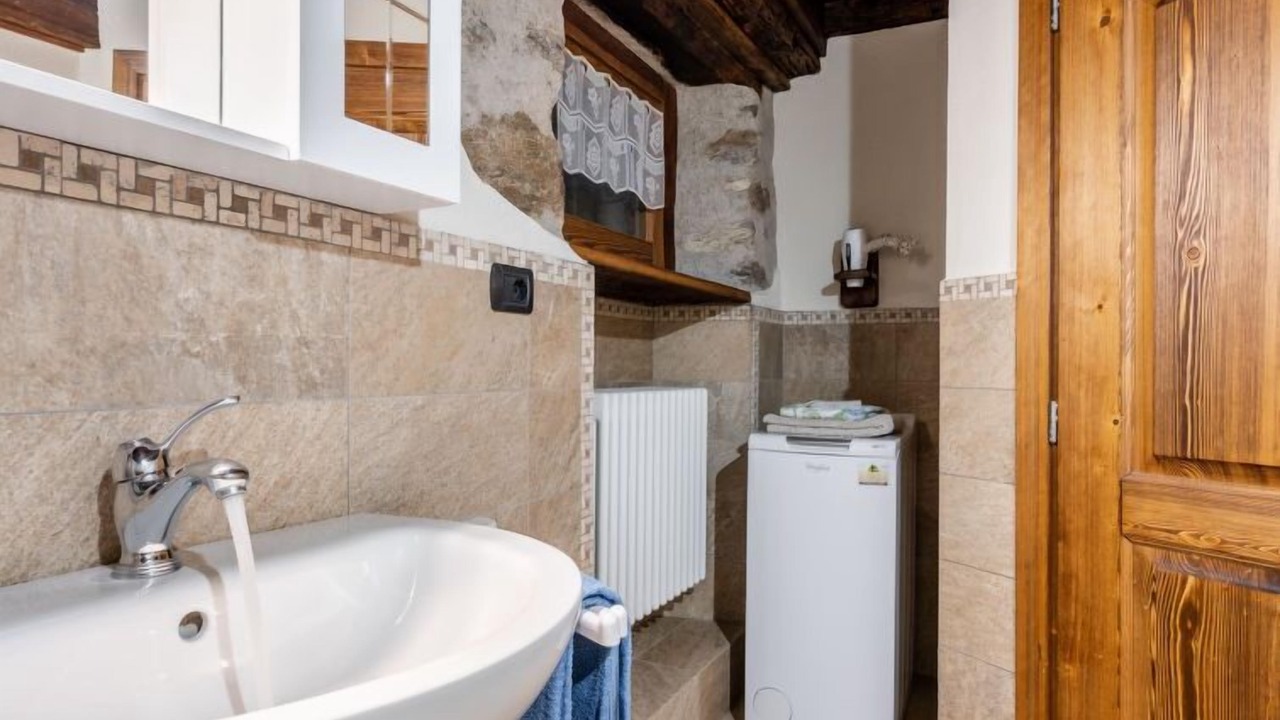 Photo of Bathroom in Cors