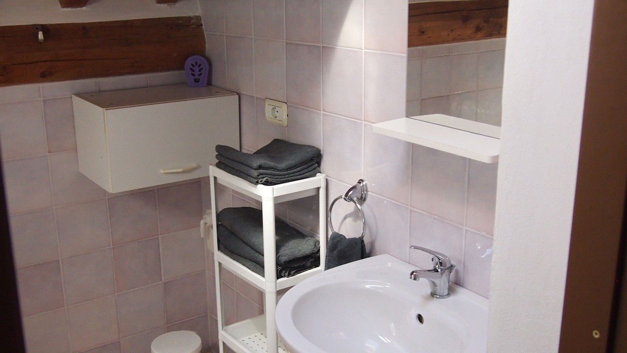 Photo of Bathroom in Avacelli