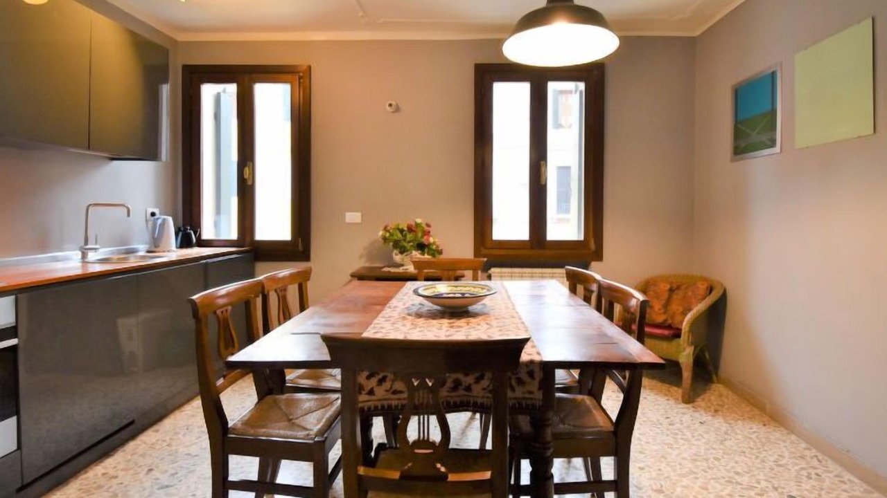 Photo of Bedroom in Dorsoduro