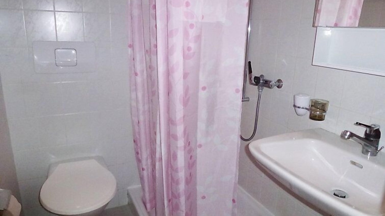 Photo of Bathroom in Carona