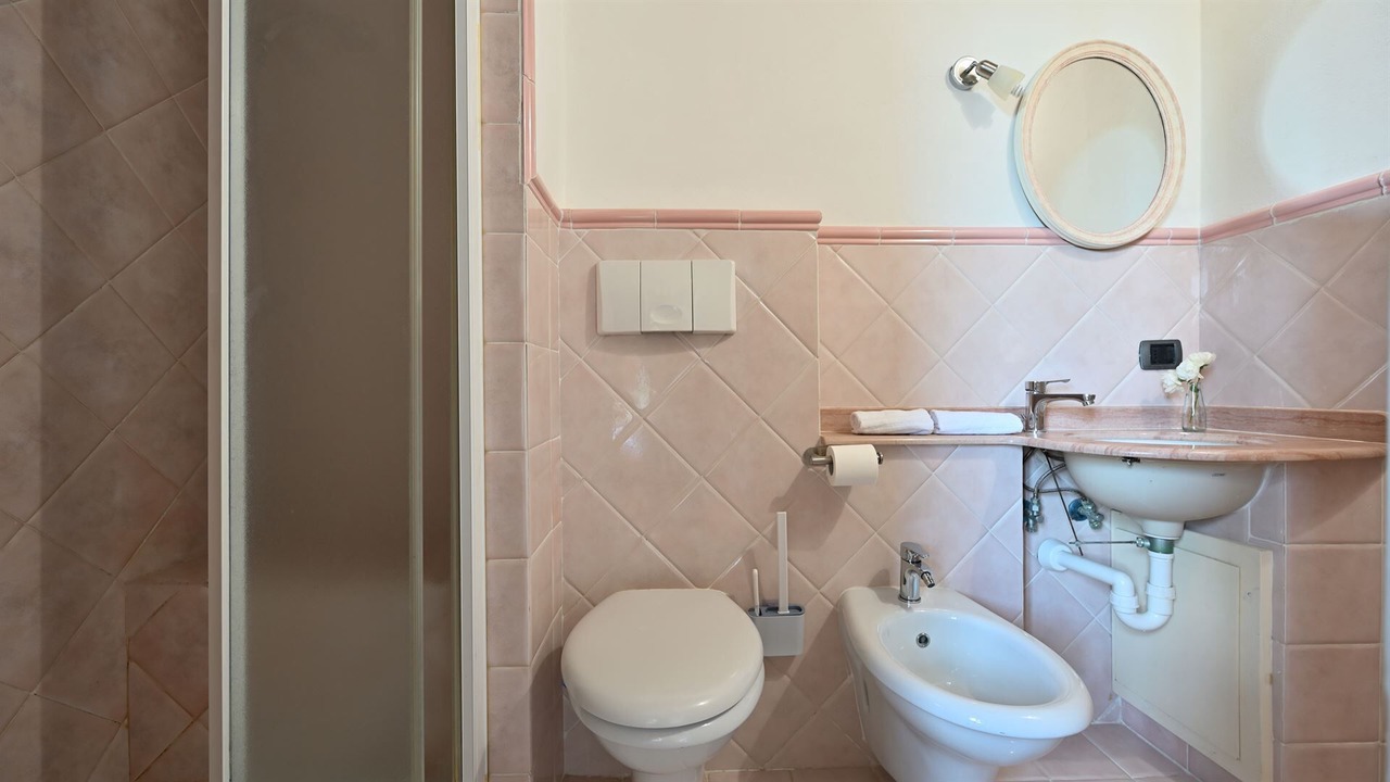 Photo of Bathroom in Castroncello