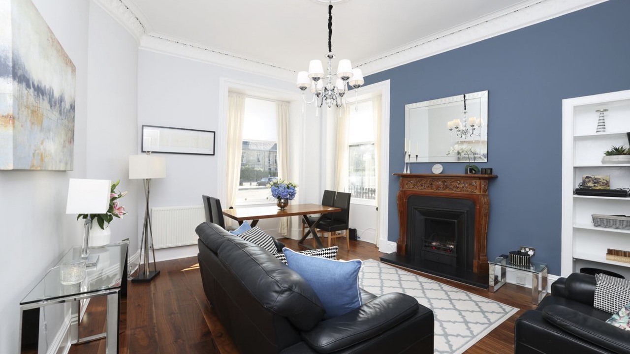 Photo of Livingroom in New Town