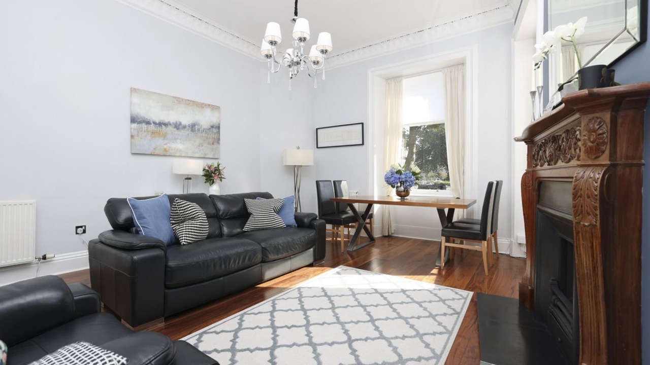 Photo of Livingroom in New Town