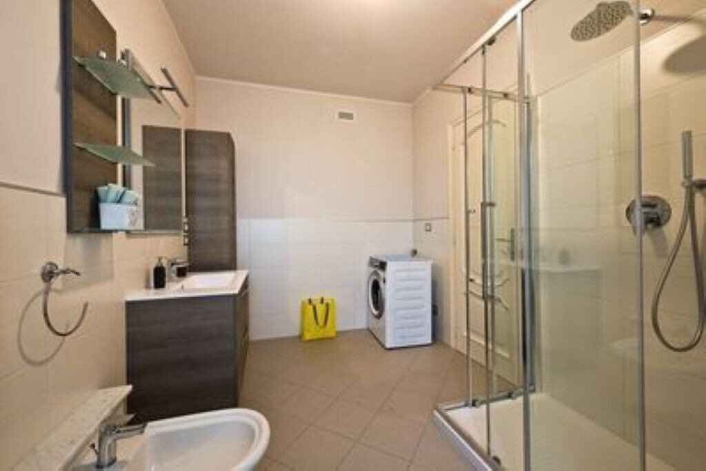 Photo of Bathroom in Alba