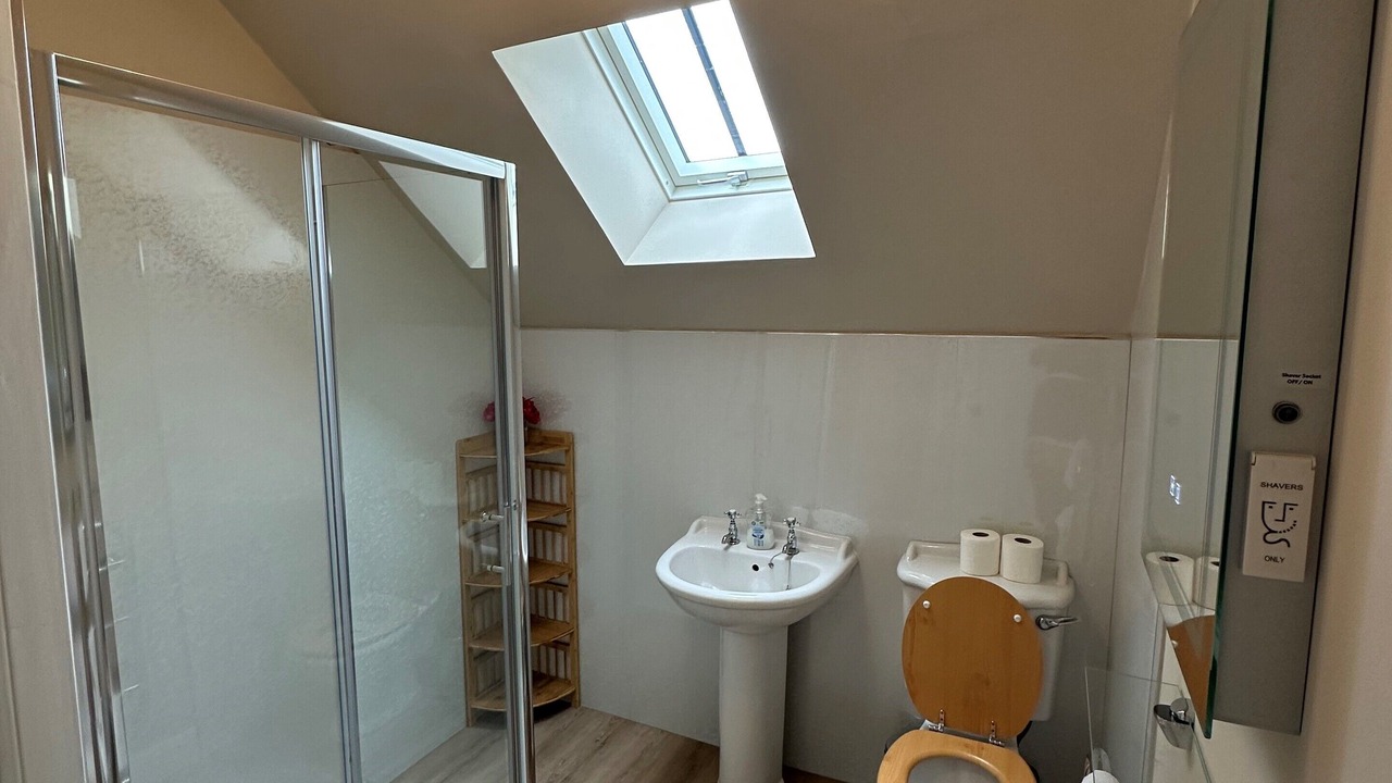 Photo of Bathroom in Maybole