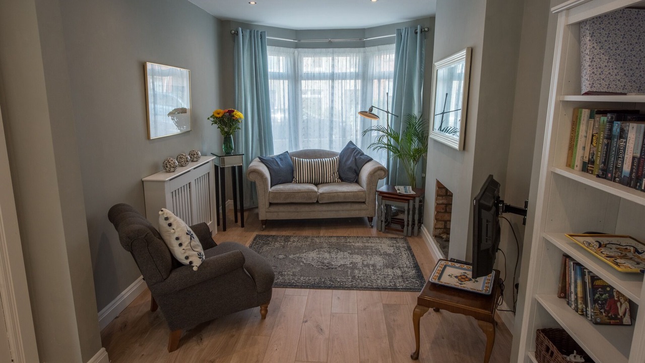 Photo of Livingroom in Holywood