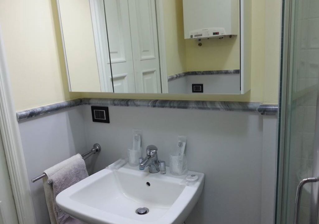 Photo of Bathroom in Genoa Historical Centre