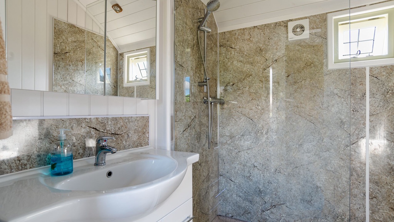 Photo of Bedroom in Alcester