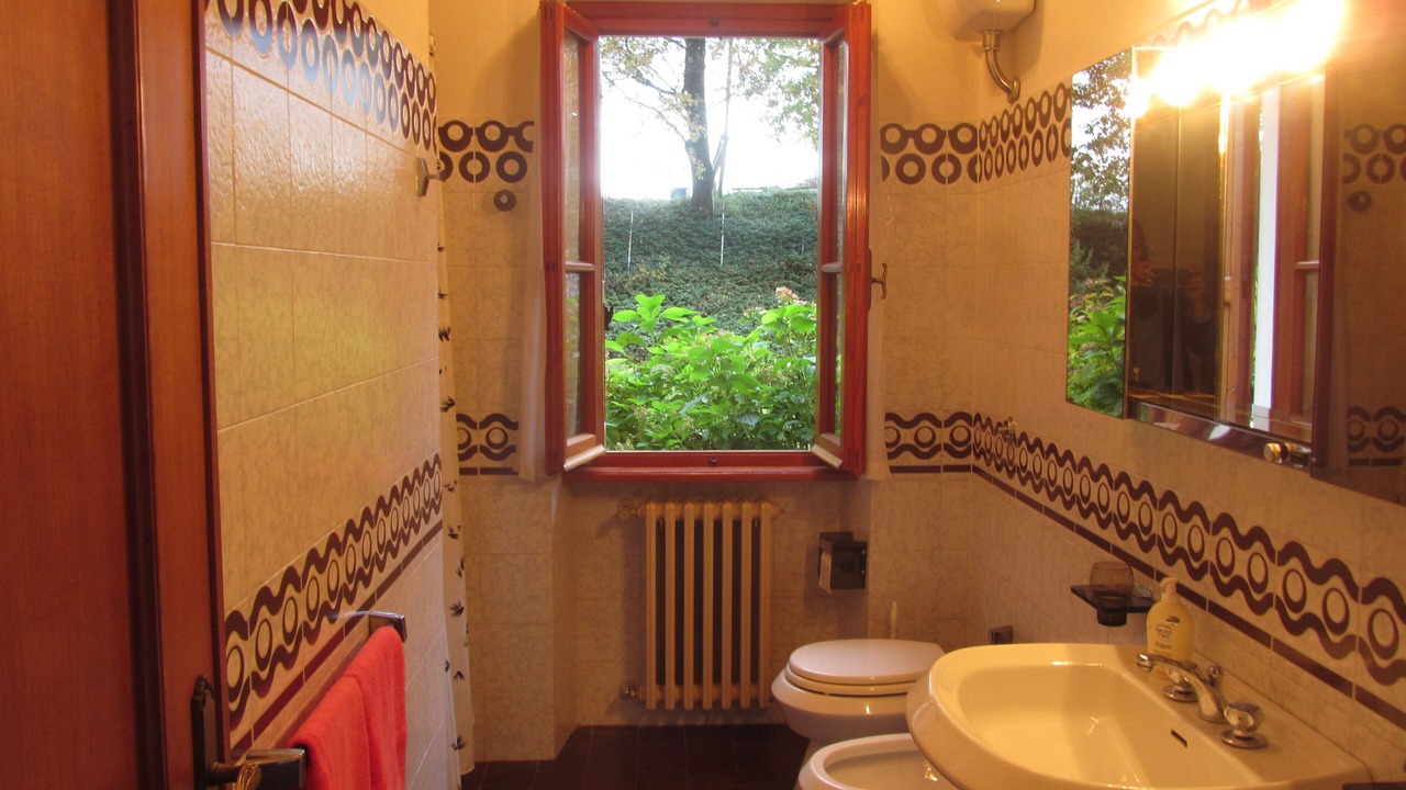 Photo of Bathroom in Poppi