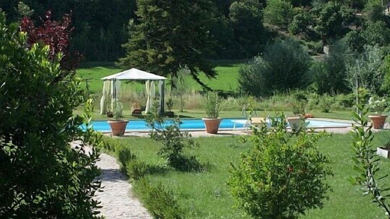Photo of Outdoor in Montone