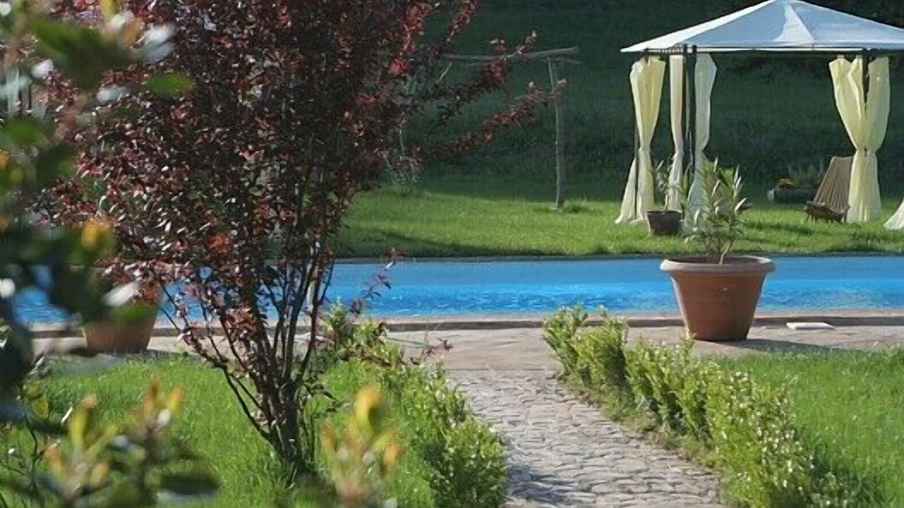 Photo of Outdoor in Montone