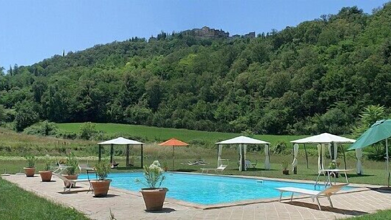 Photo of Outdoor in Montone
