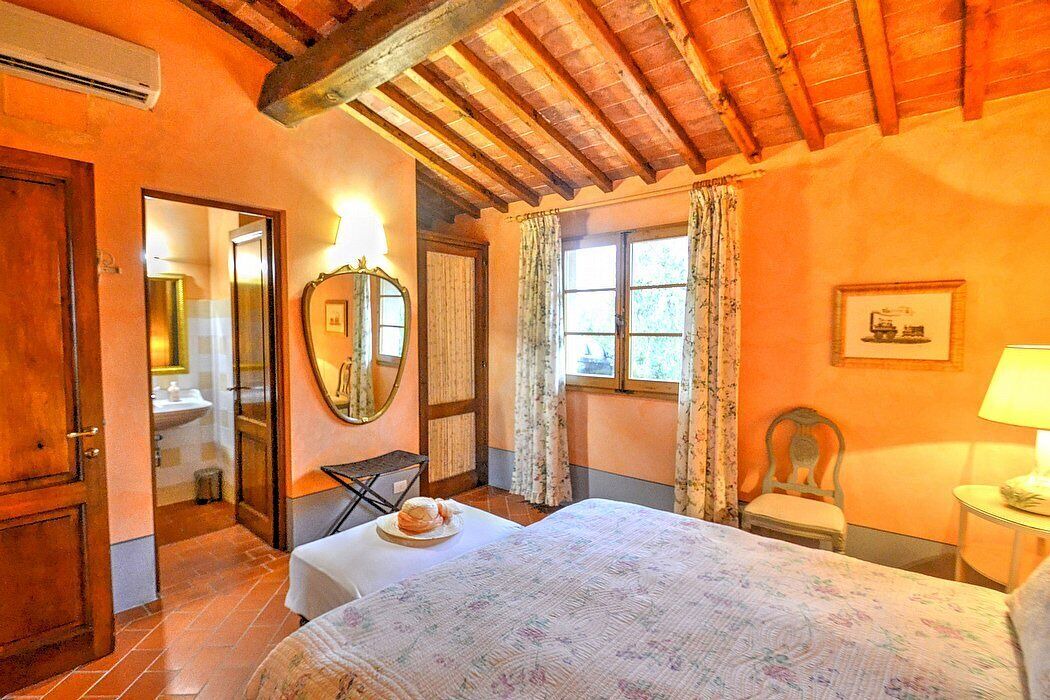 Photo of Bedroom in Certaldo