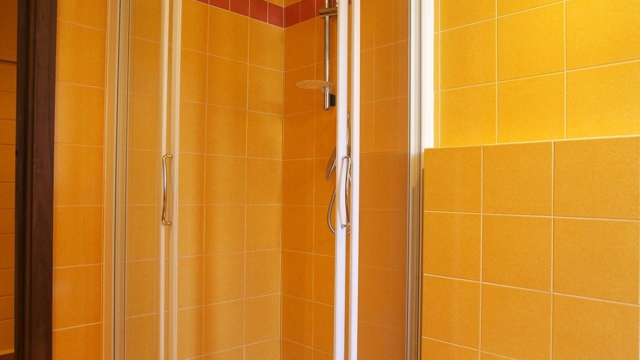 Photo of Bathroom in Intra