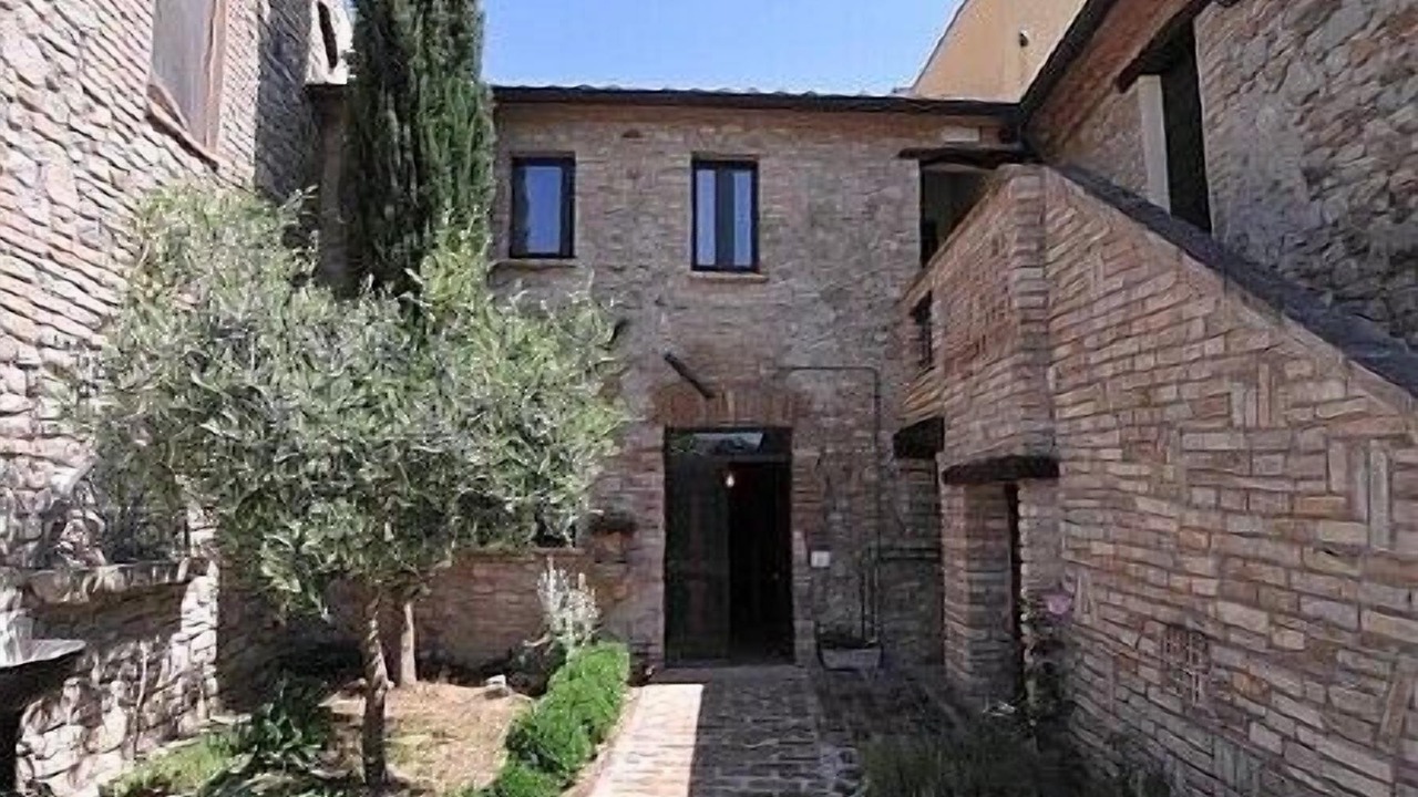 Photo of Outdoor in Montone