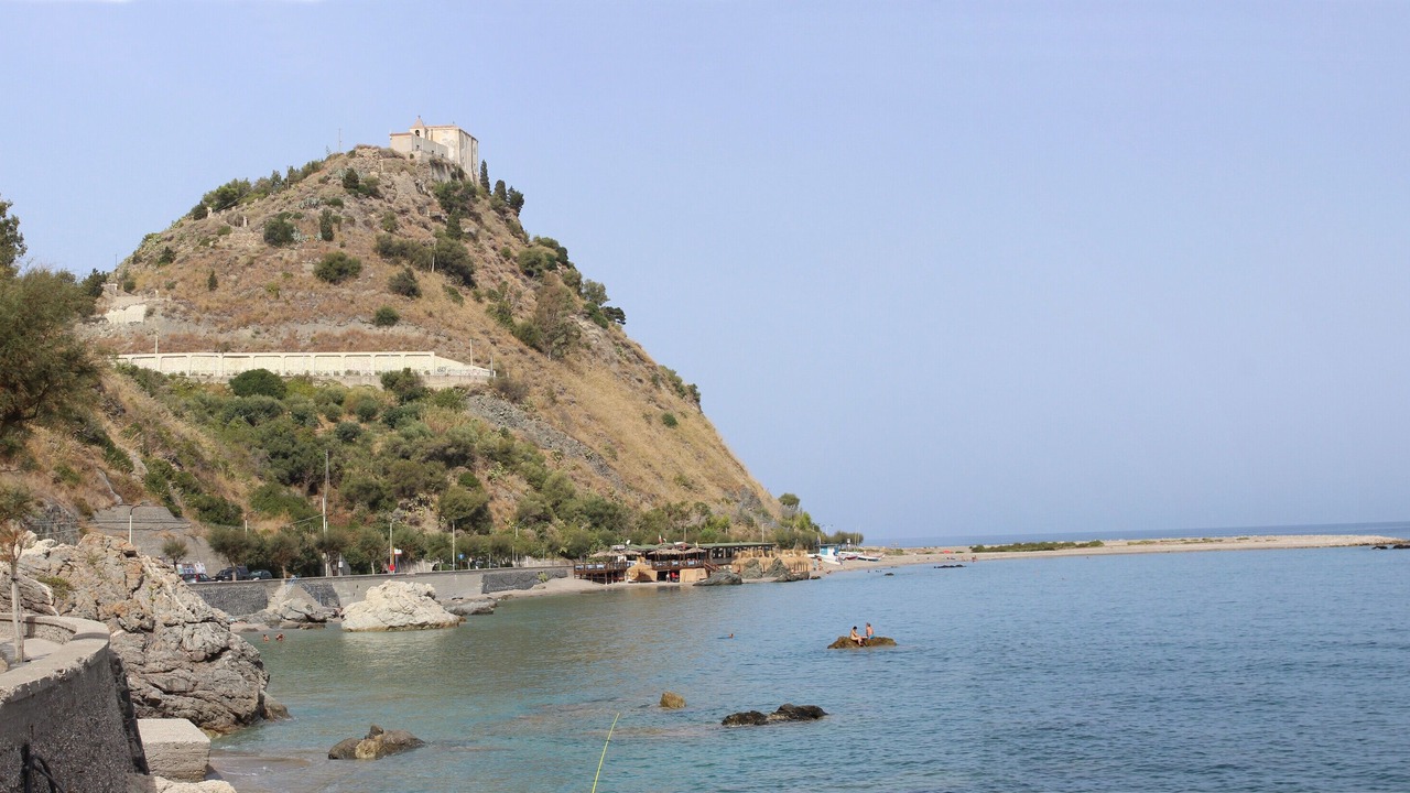 Photo of Others in Capri Leone