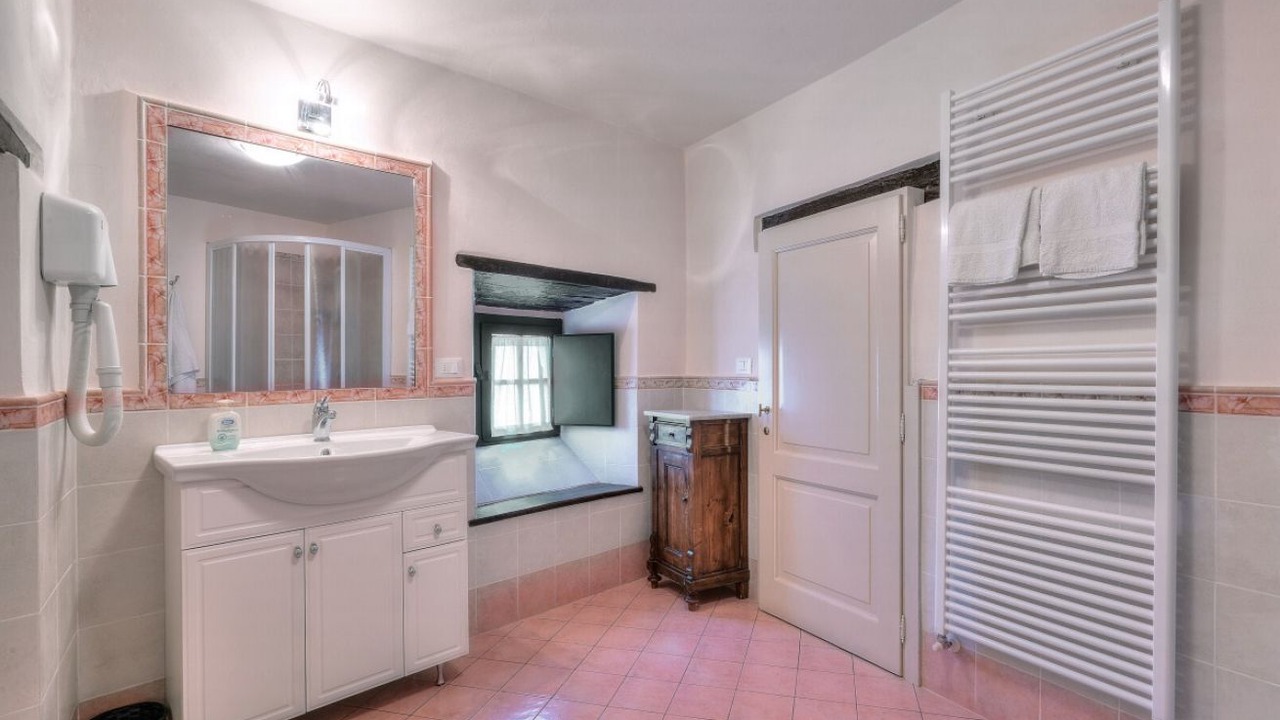 Photo of Bathroom in Sarna