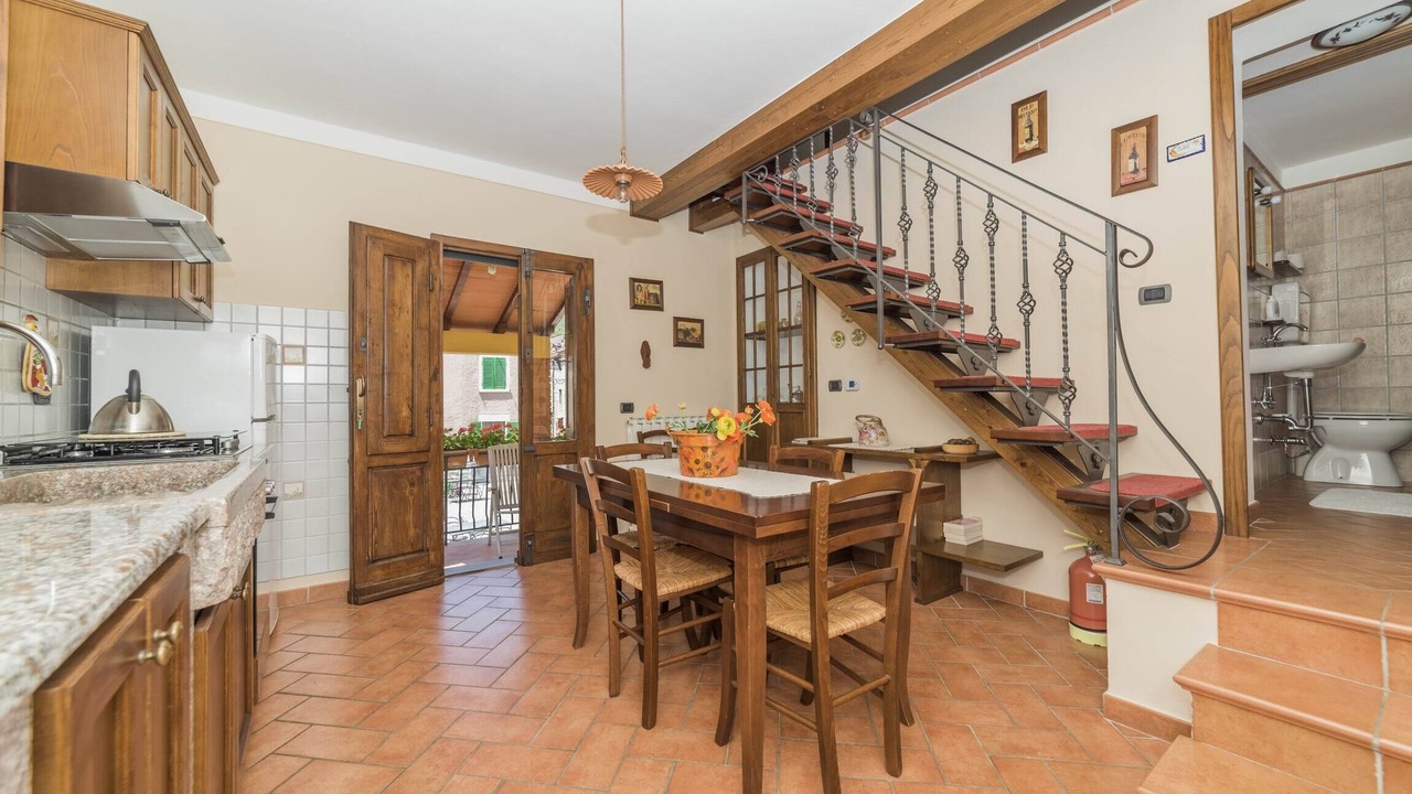 Photo of Kitchen in Saturnana