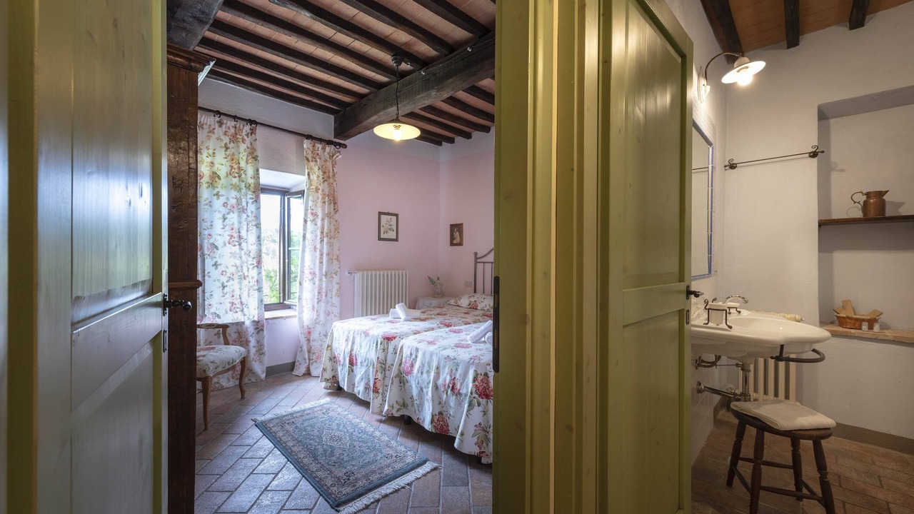 Photo of Bathroom in Simignano