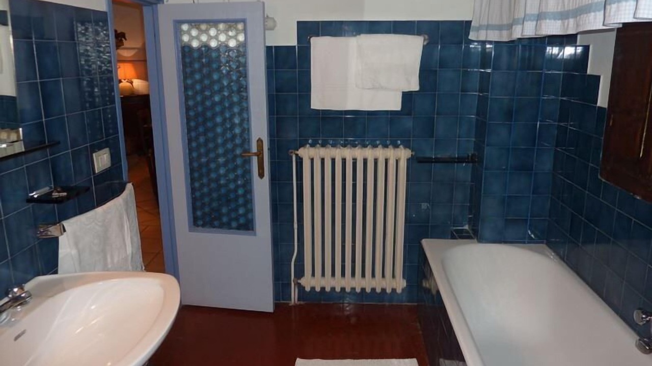 Photo of Bathroom in Santa Vittoria in Matenano
