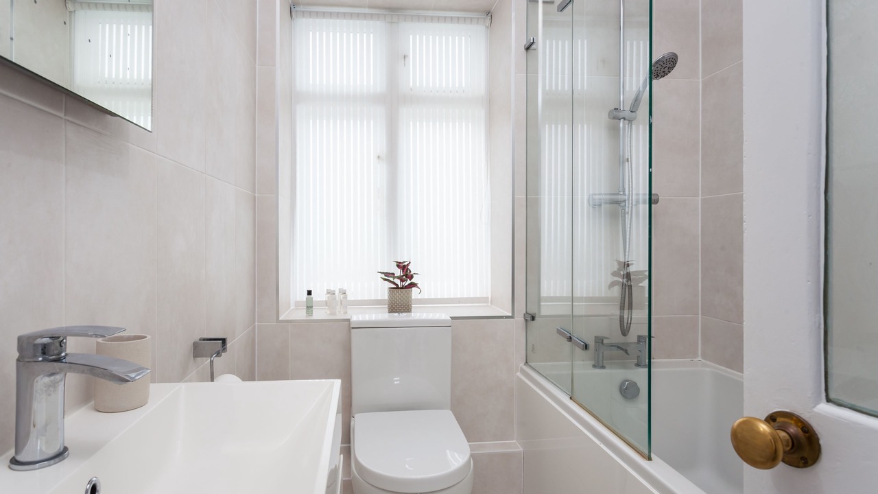 Photo of Bathroom in Padstow
