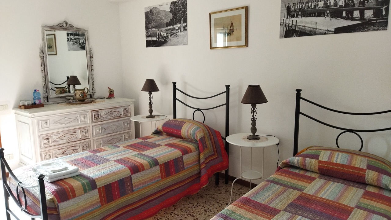 Photo of Bedroom in Mandello del Lario