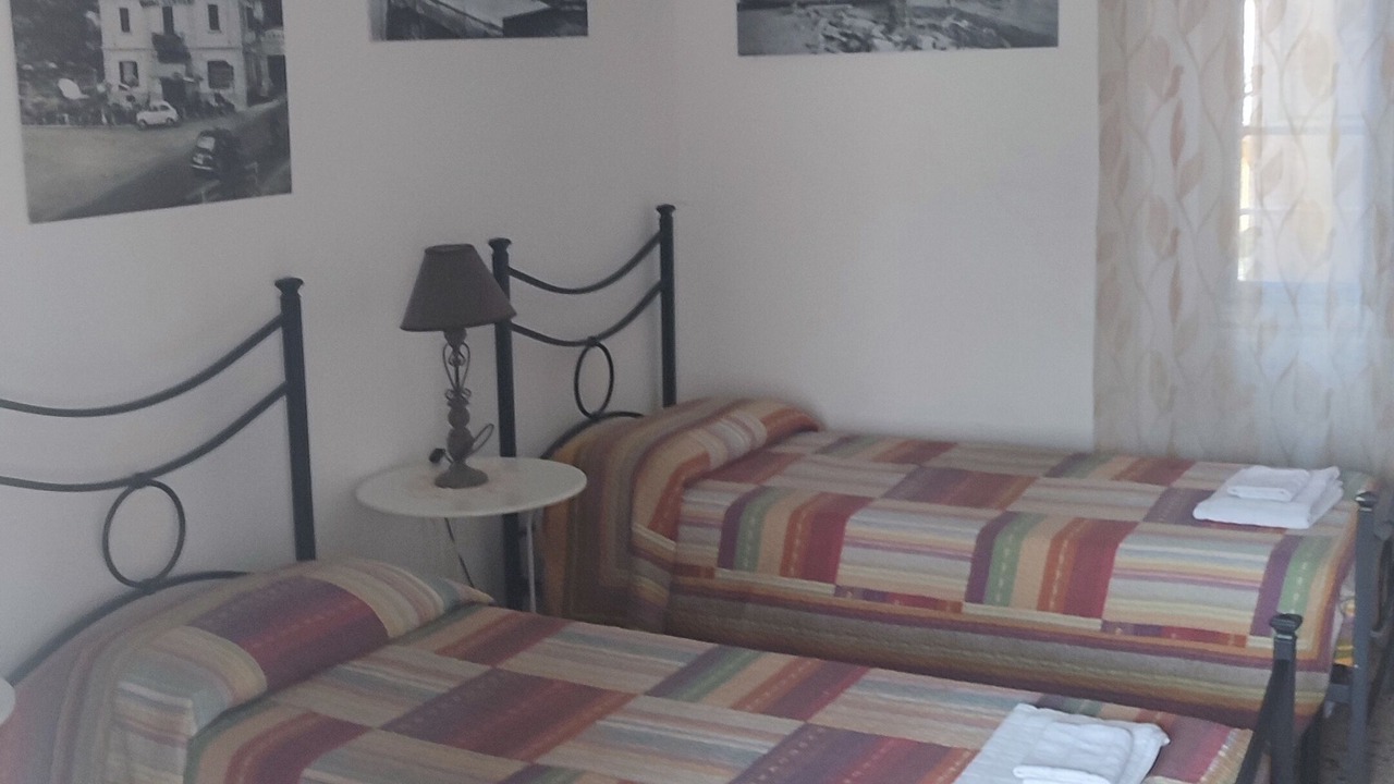 Photo of Bedroom in Mandello del Lario