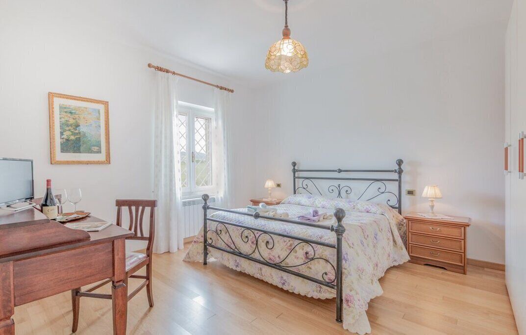 Photo of Bedroom in Montedinove