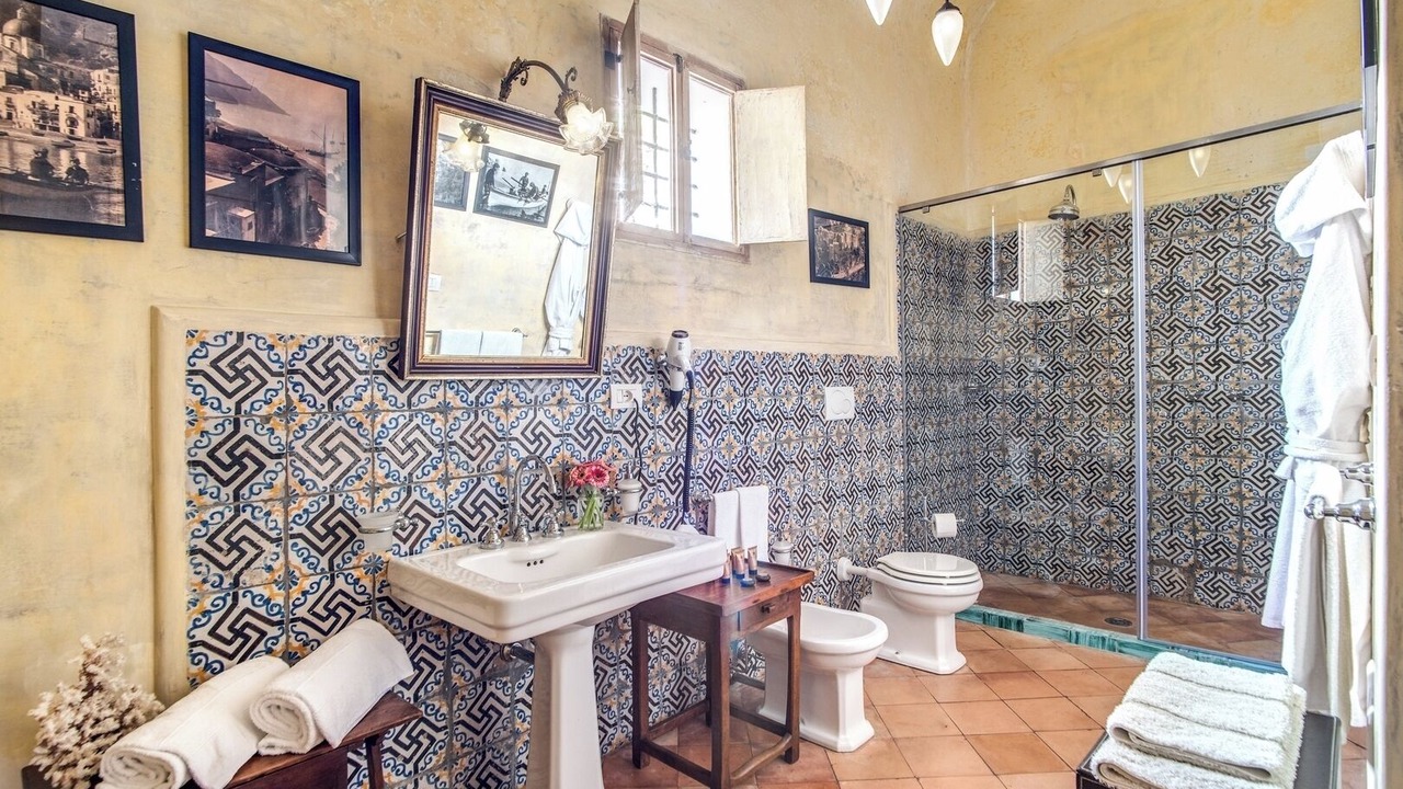 Photo of Bathroom in Montepertuso