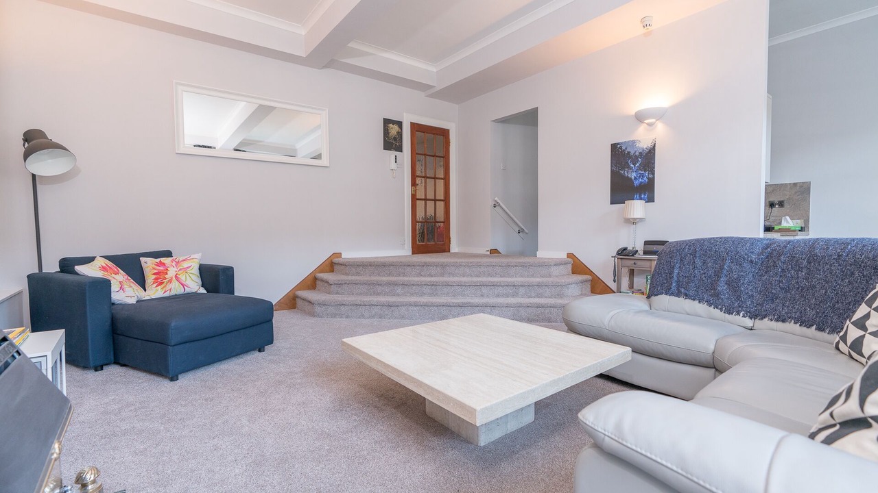 Photo of Livingroom in Tollcross