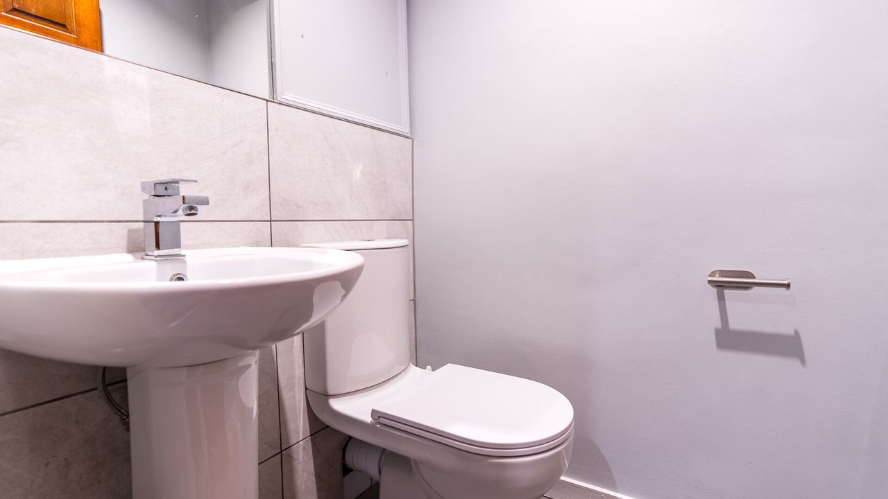 Photo of Bathroom in Tollcross