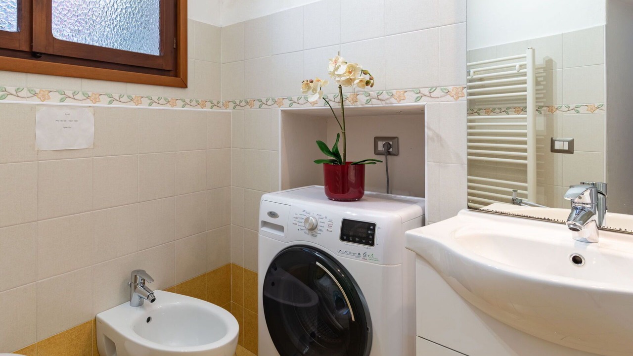 Photo of Bathroom in Maccagno