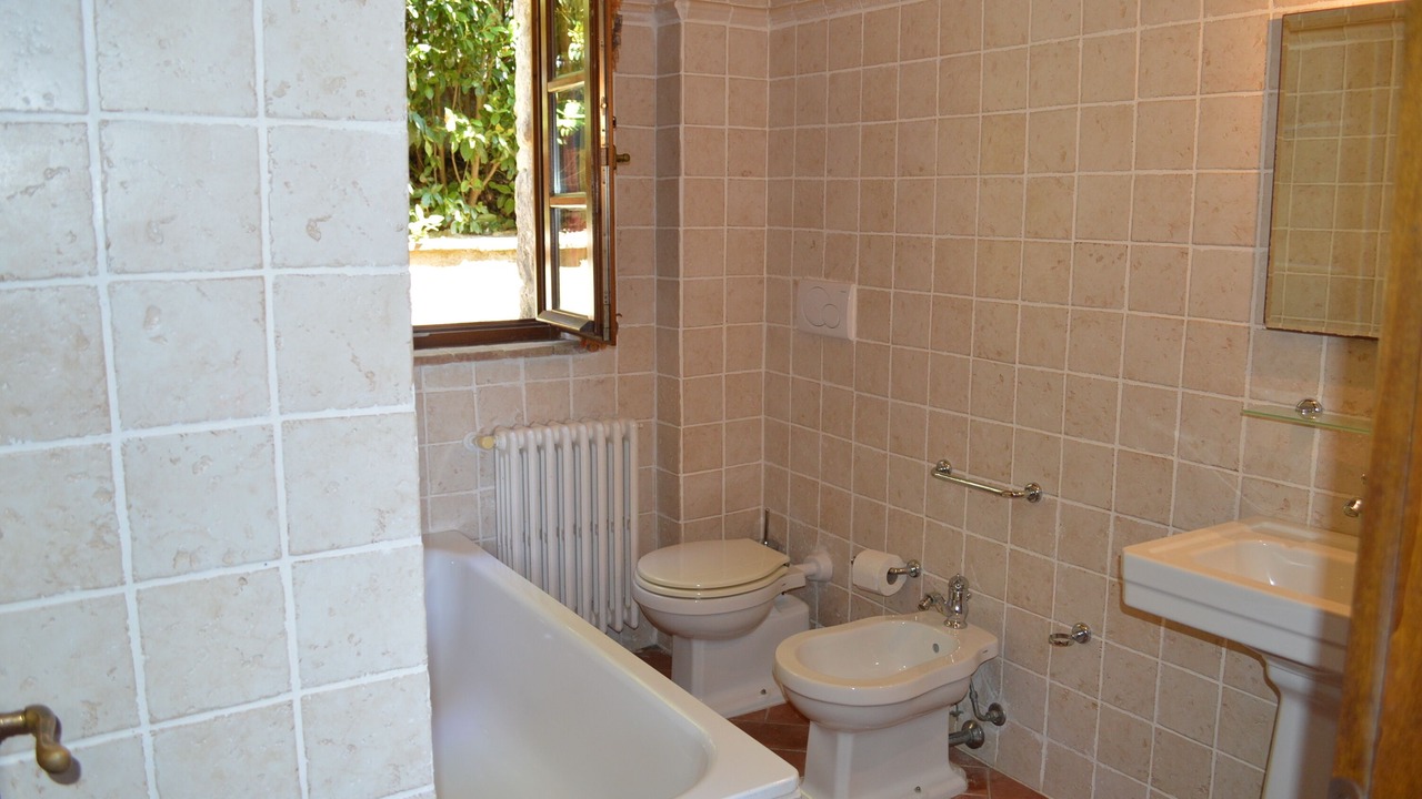 Photo of Bathroom in Asciano