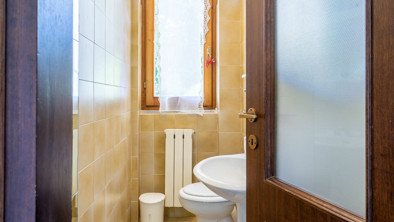 Photo of Bathroom in Someraro