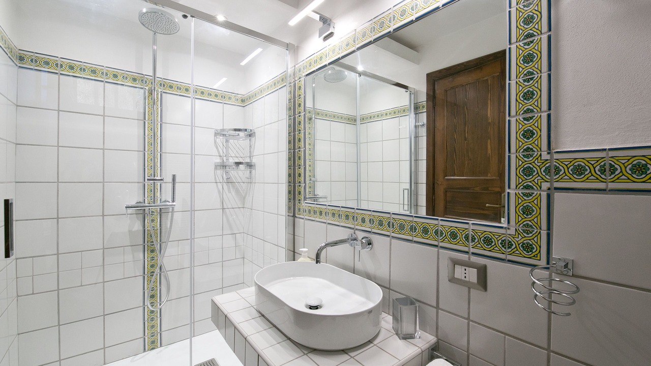 Photo of Bathroom in Sutri