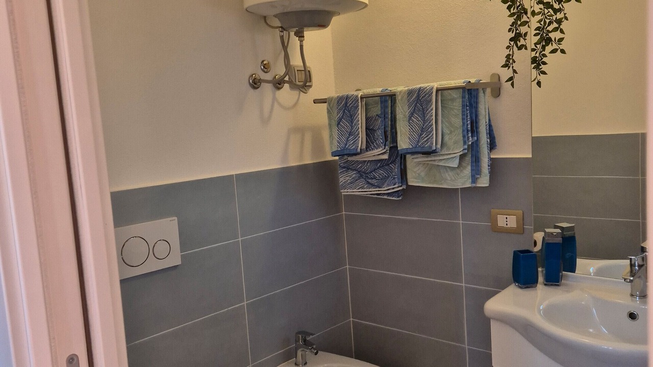 Photo of Bathroom in Campulongu