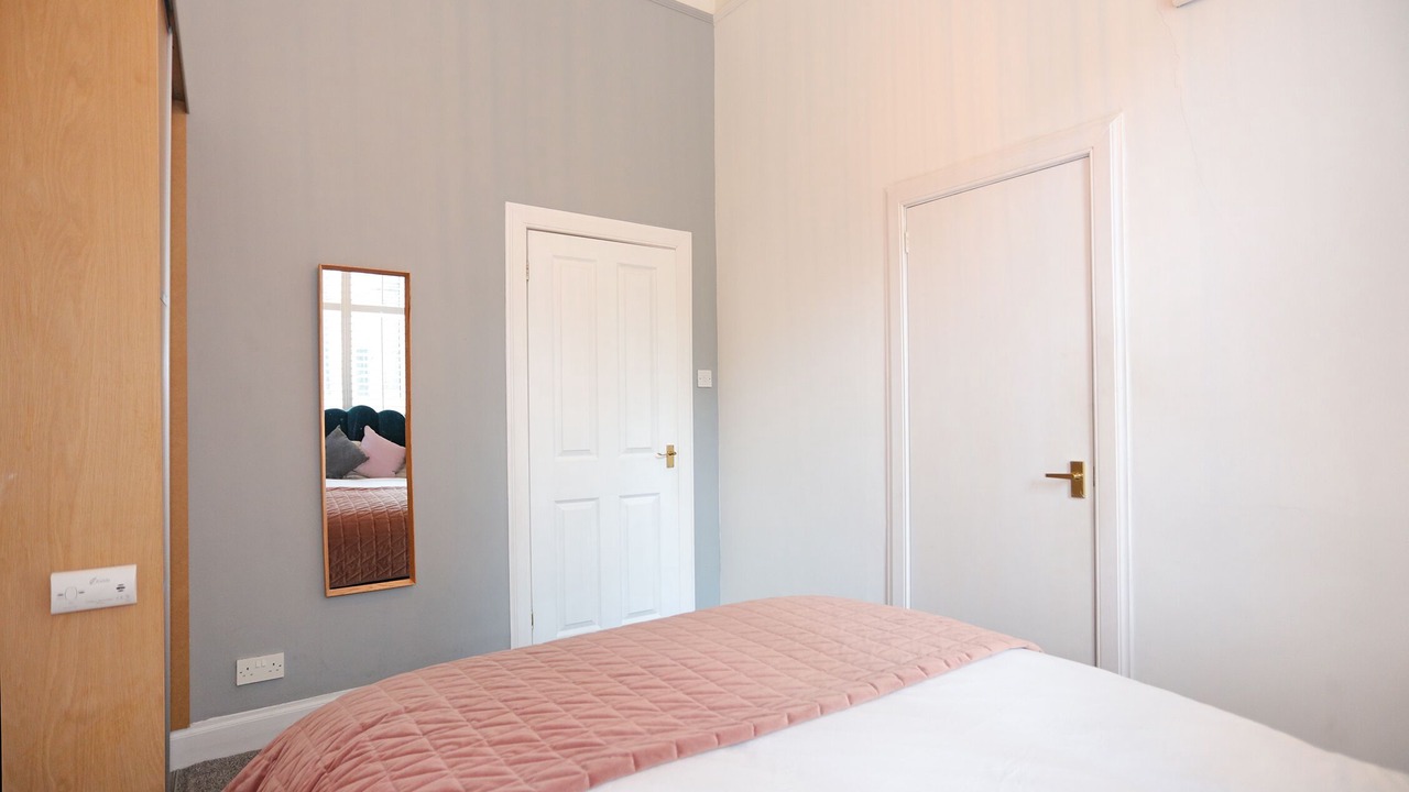 Photo of Bedroom in Leith