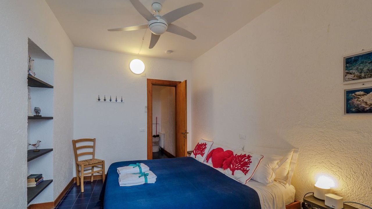 Photo of Bedroom in Manarola