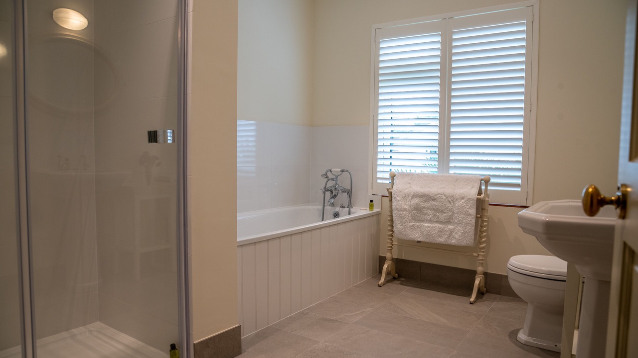 Photo of Bathroom in Constantine Bay