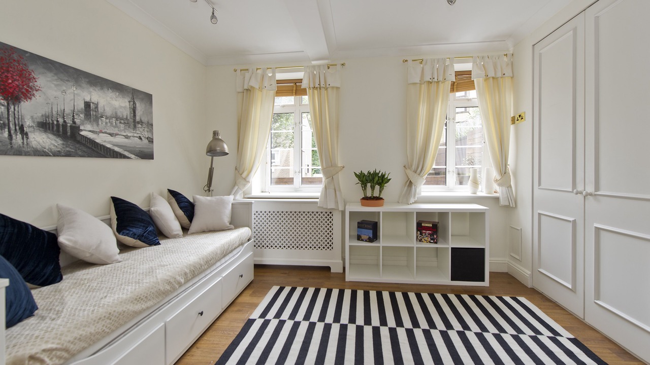 Photo of Bedroom in Lancaster Gate