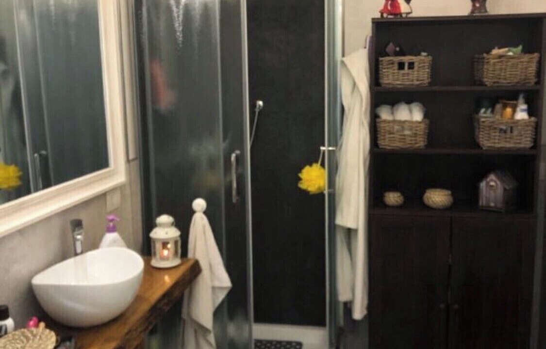 Photo of Bathroom in Bacoli