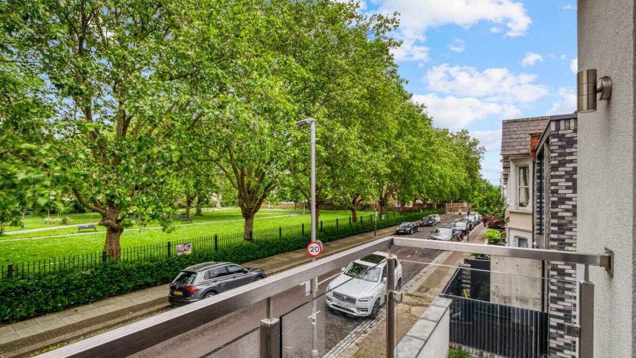 Photo of Outdoor in Southfields