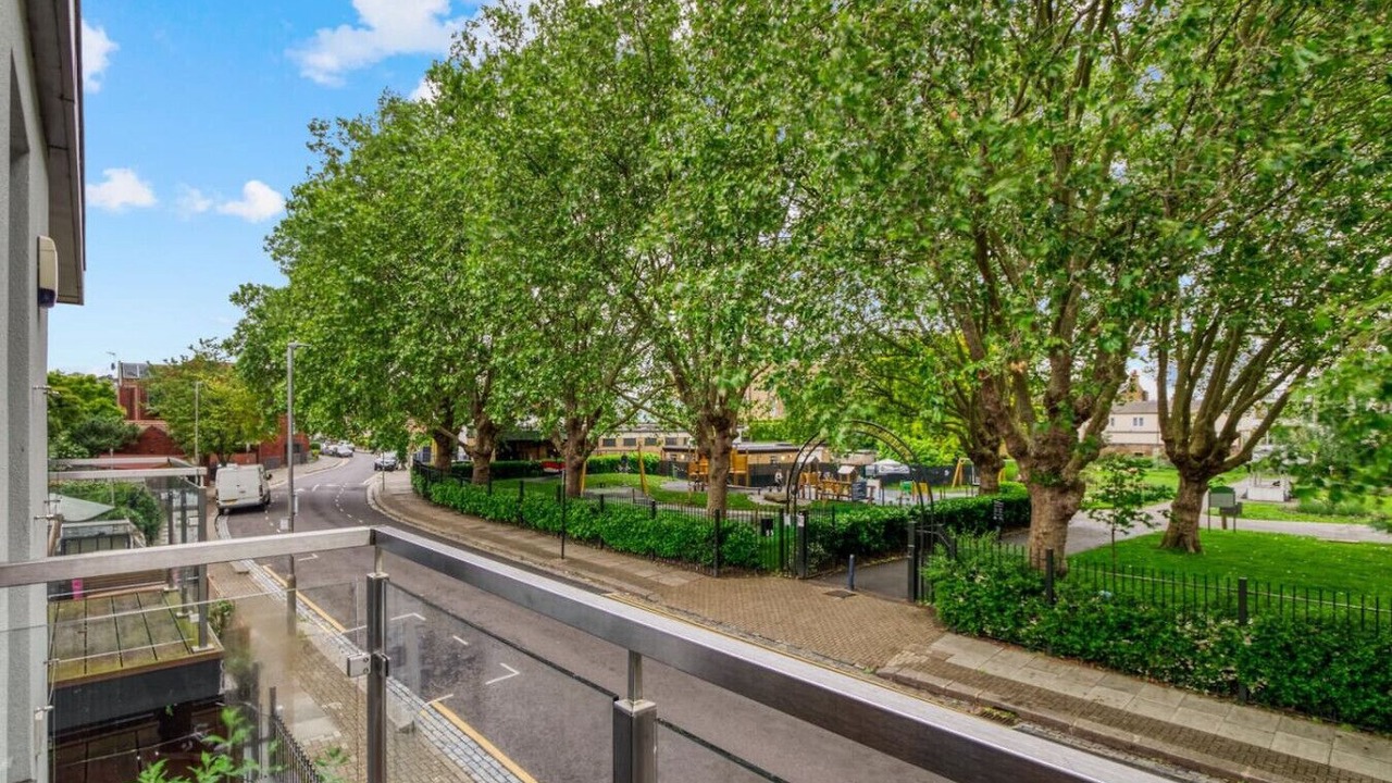Photo of Outdoor in Southfields