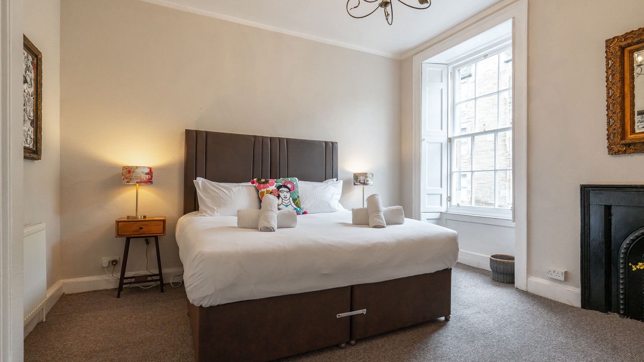 Photo of Bedroom in Newington