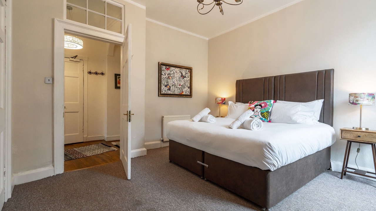Photo of Bedroom in Newington