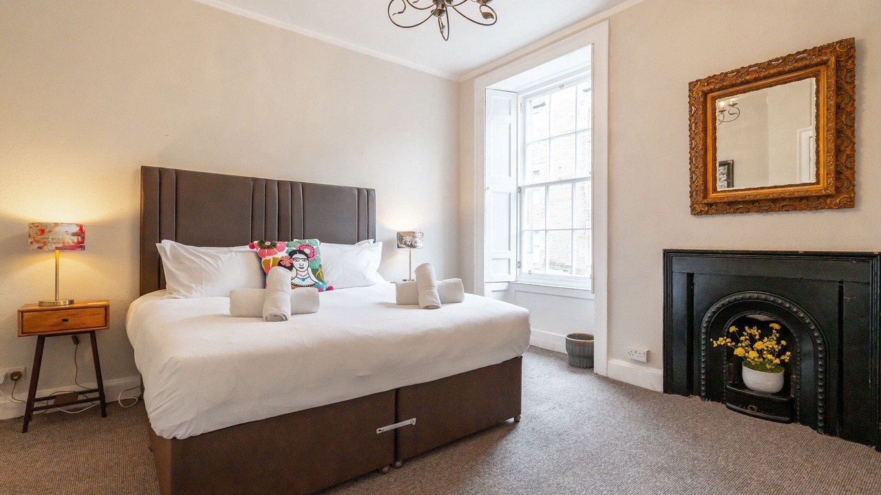 Photo of Bedroom in Newington