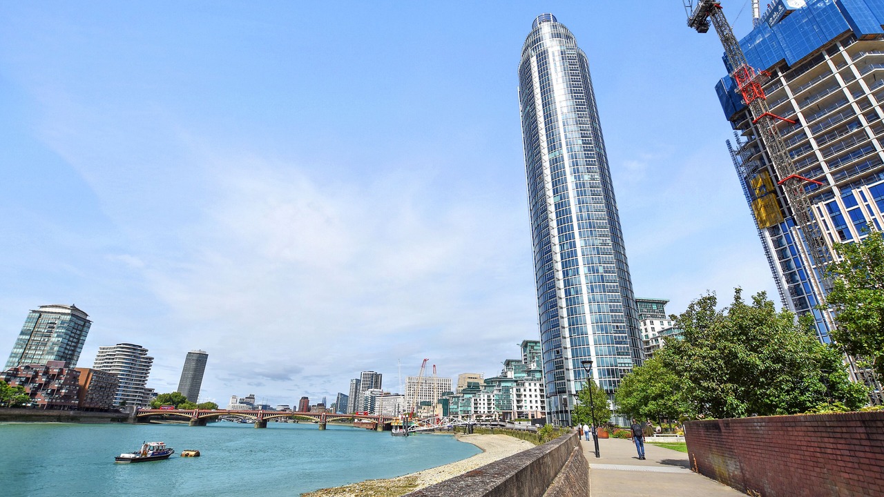 Photo of Others in Vauxhall